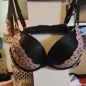 Victoria's Secret Black and Blush Lace Push-Up Bra